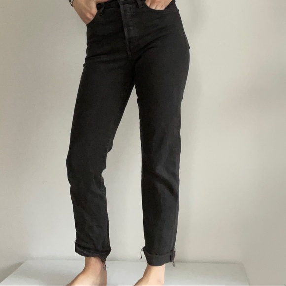 SOLD Levi Wedgie Jeans in dark grey - Picture 2 of 9